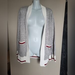 Bella & Birdie Gray and White Kids  Sweater with Red Accents, Size XL (14-16)